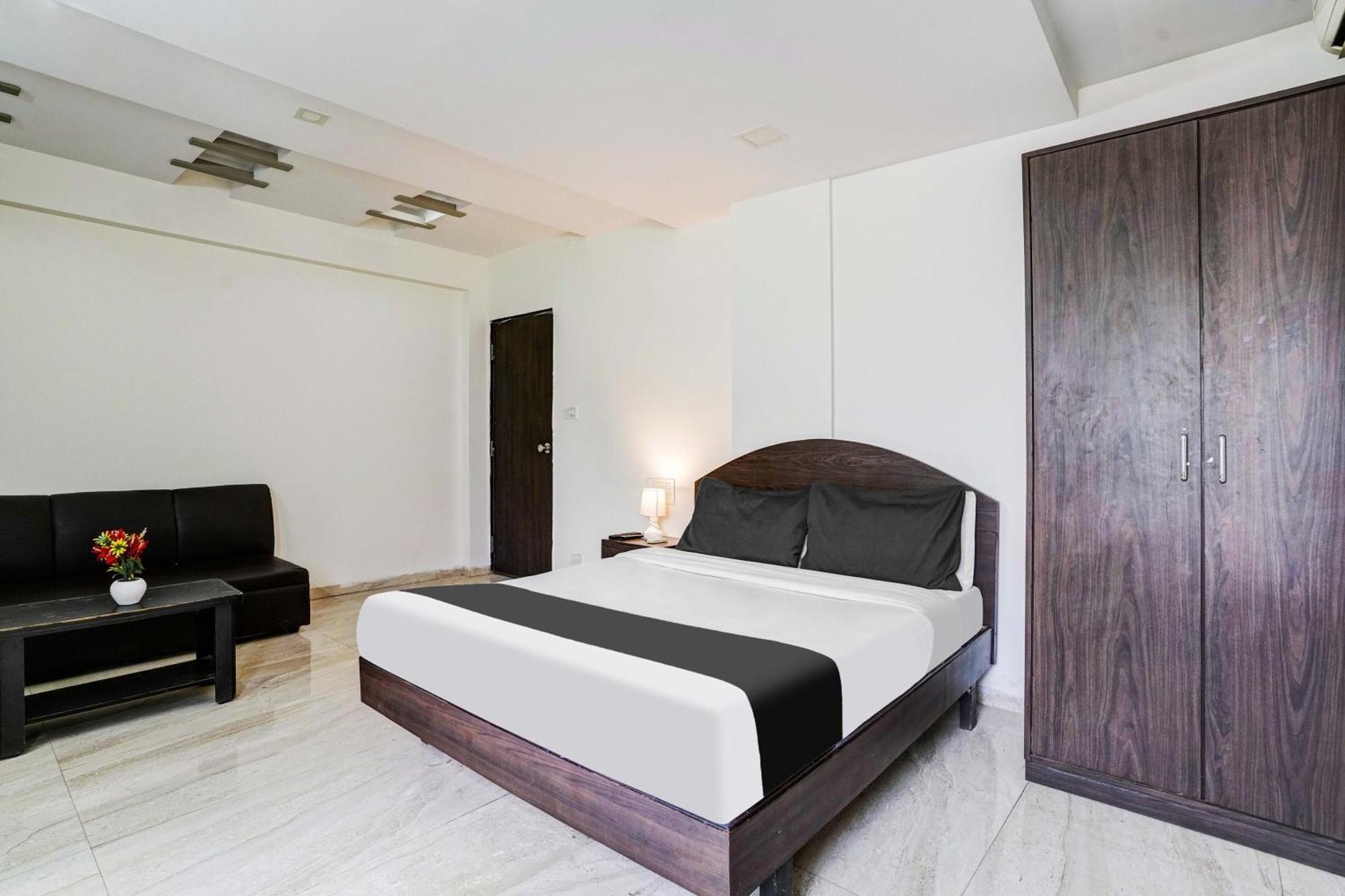Super Hotel O Nashik Near Vijay Mamta Theatre Formerly Sahara Inn Exteriör bild