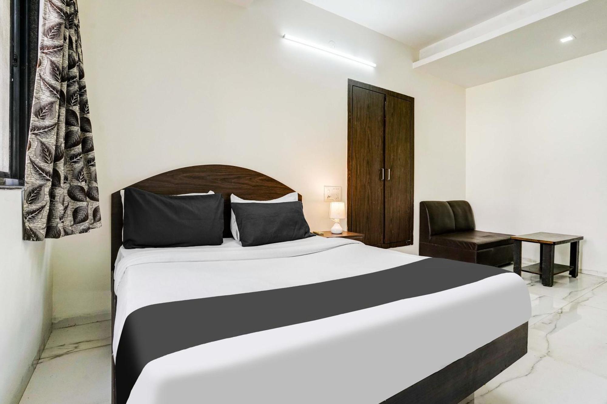 Super Hotel O Nashik Near Vijay Mamta Theatre Formerly Sahara Inn Exteriör bild