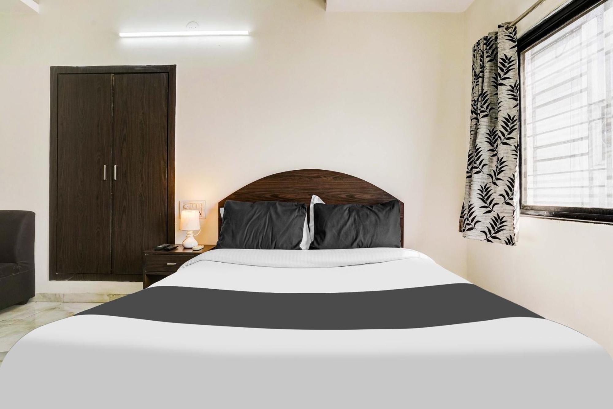 Super Hotel O Nashik Near Vijay Mamta Theatre Formerly Sahara Inn Exteriör bild