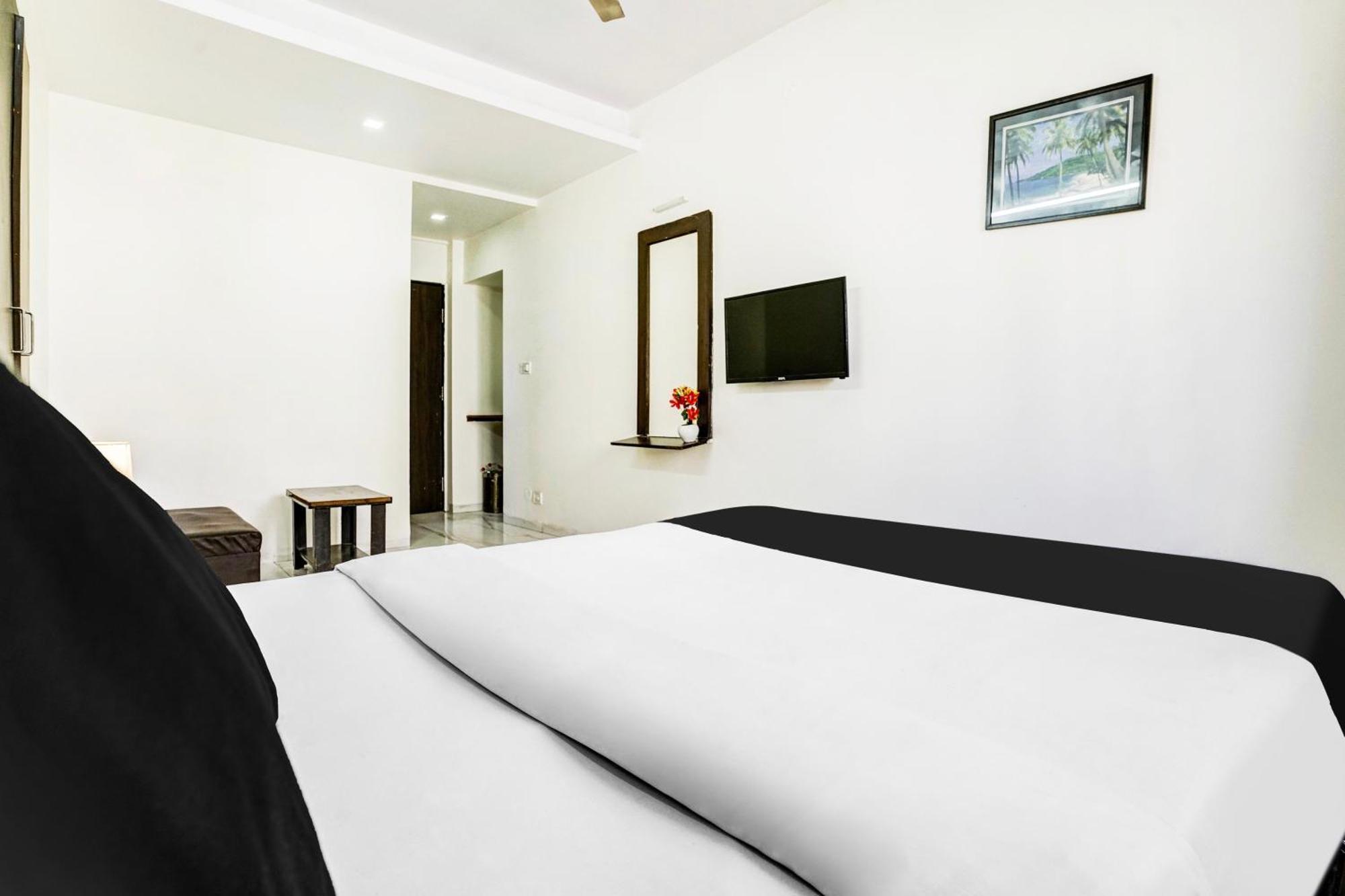 Super Hotel O Nashik Near Vijay Mamta Theatre Formerly Sahara Inn Exteriör bild