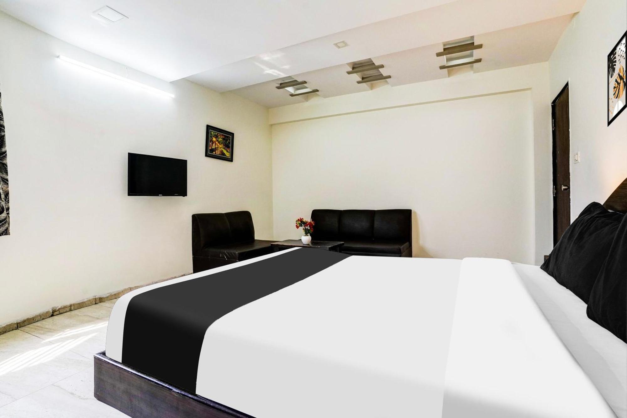 Super Hotel O Nashik Near Vijay Mamta Theatre Formerly Sahara Inn Exteriör bild