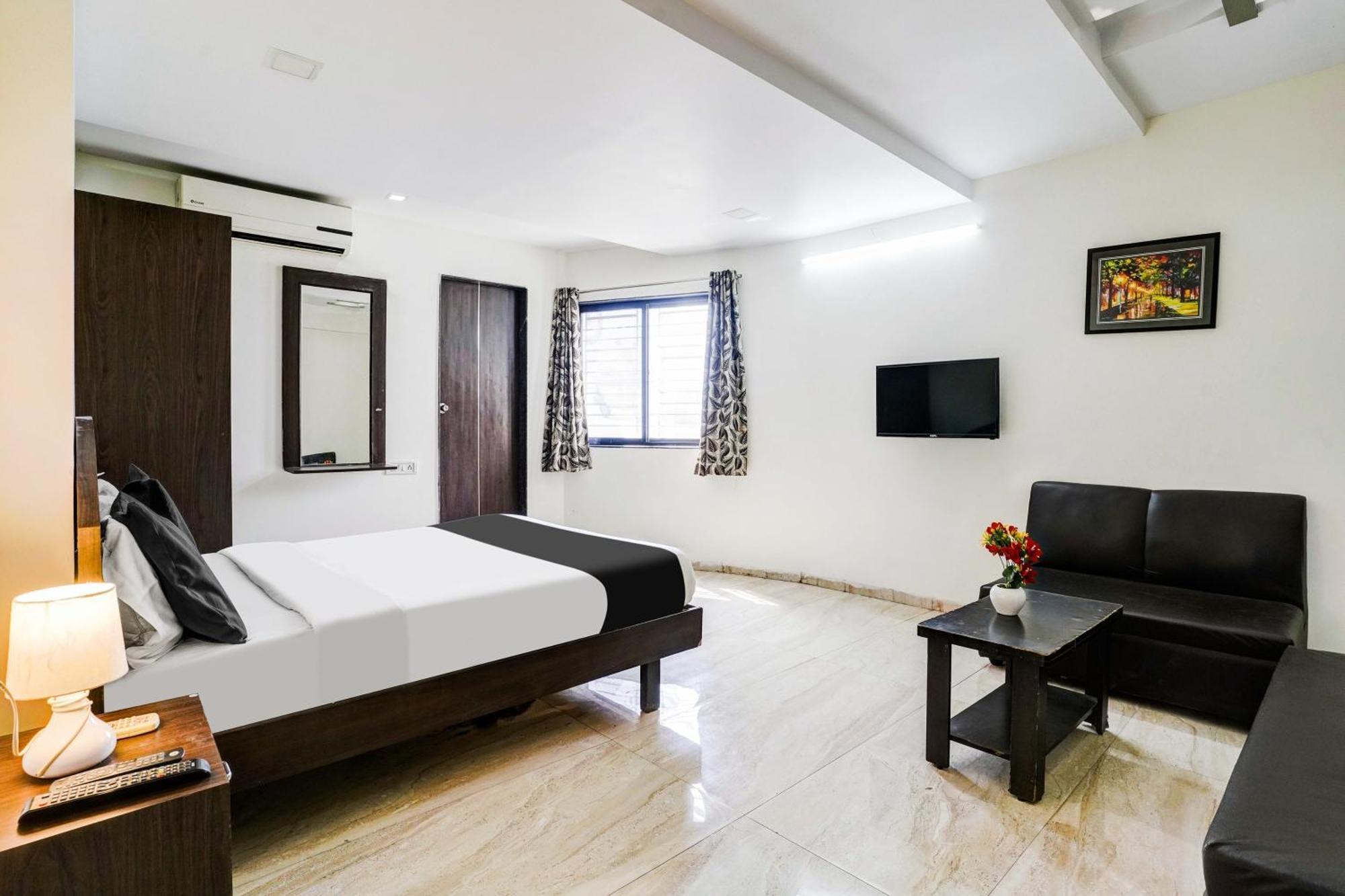 Super Hotel O Nashik Near Vijay Mamta Theatre Formerly Sahara Inn Exteriör bild
